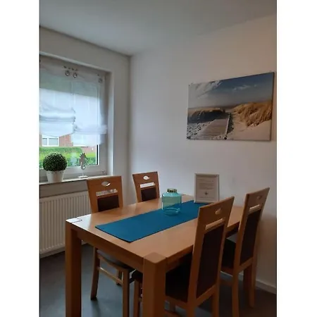 With 2 Bedrooms *